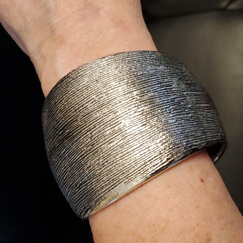 Silver Bangle Bracelt